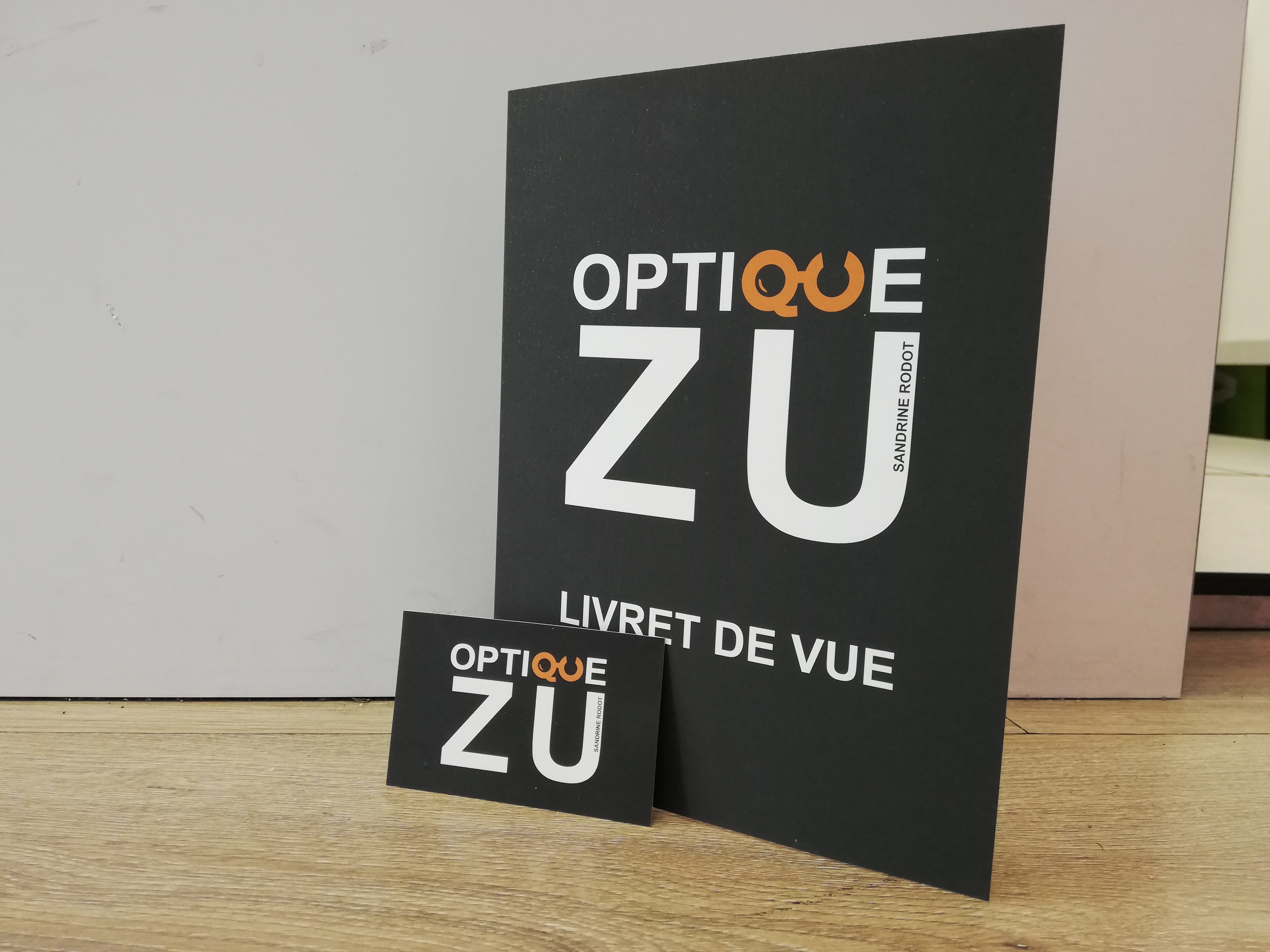 Carte de visite et dépliant