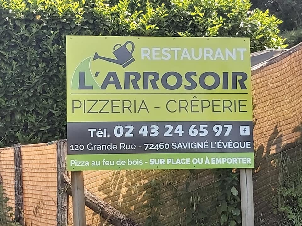 Nouvelle Signalétique au Restaurant L'Arrosoir Crêperie/Pizzeria réalisée par Signarama Le Mans