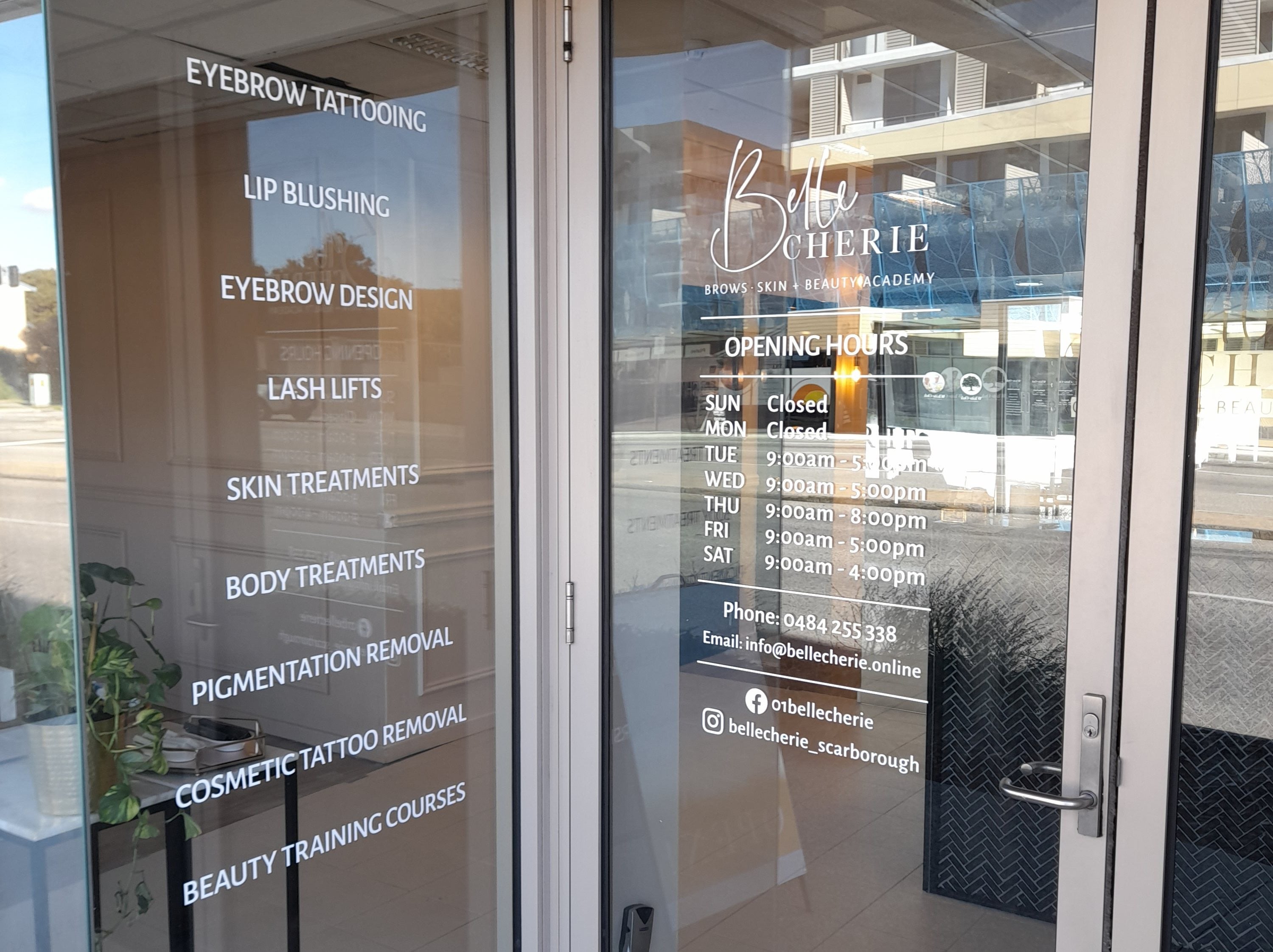 Belle Cherie Shop Signage