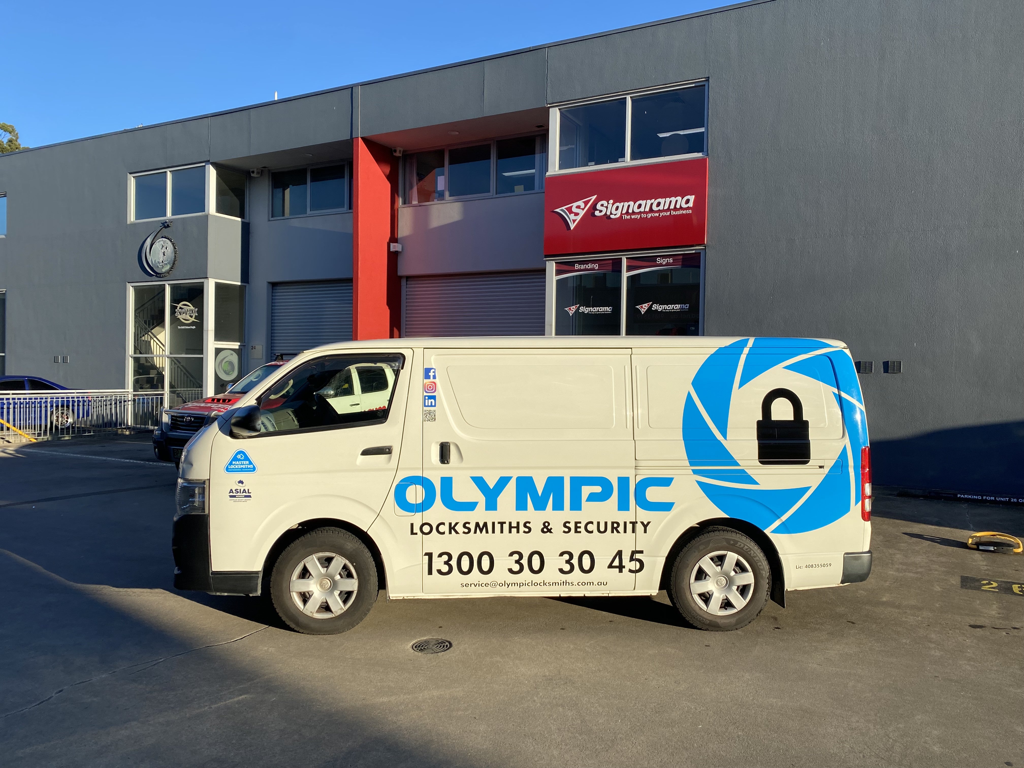 Olympic Locksmiths - Van Wrap