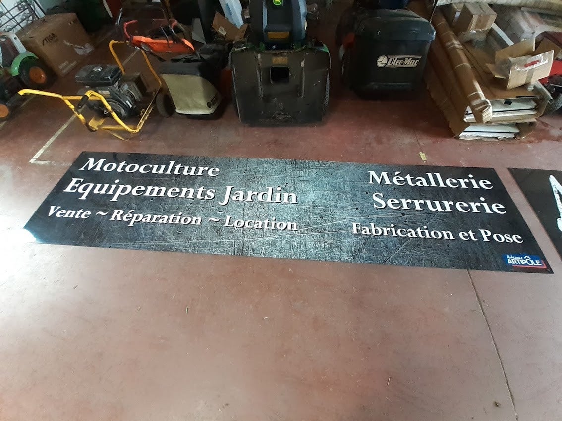 #impression#adhésifs#panneaux#enseigne#véhicule#signalétique#artisans#fabrication#signarama#lemans