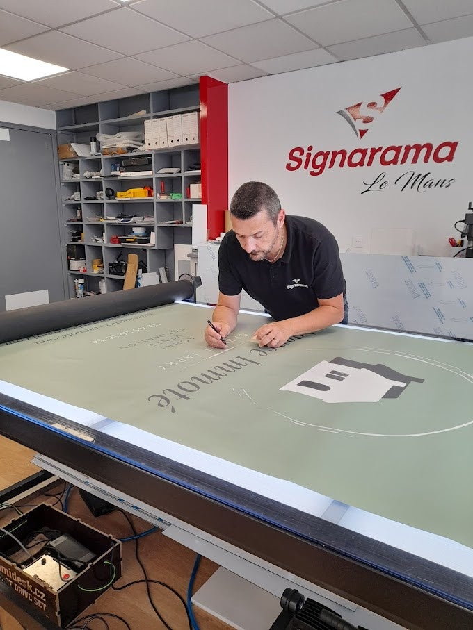 Enseigne pour l'Agence Immobilière Immoté installé sur Bonnétable par Signarama Le Mans.