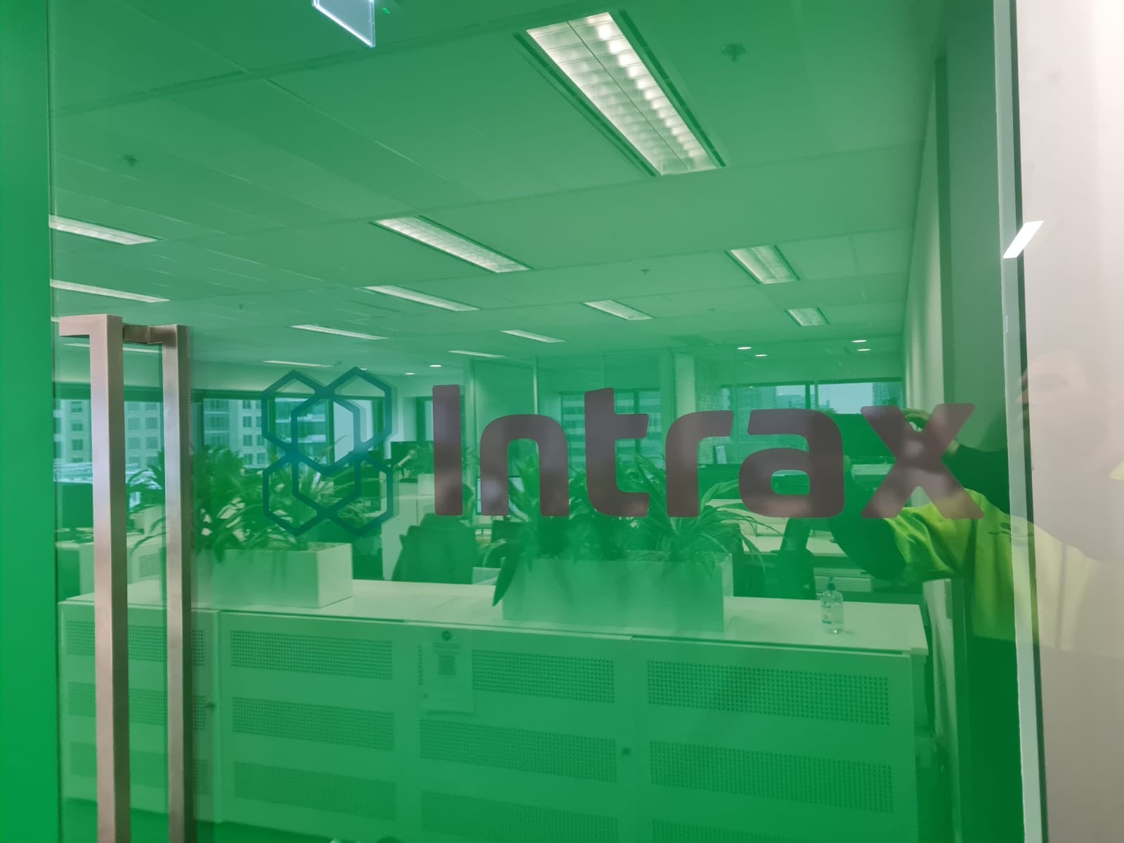 Intrax_ Vinyl lettering - Signarama CBD South