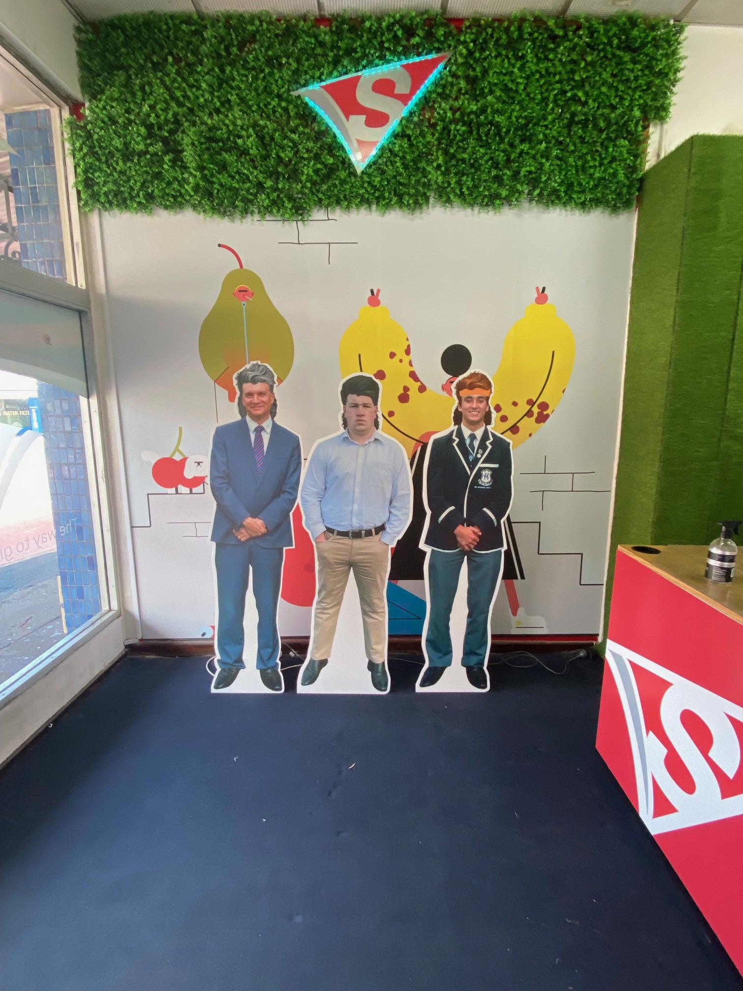 Standees