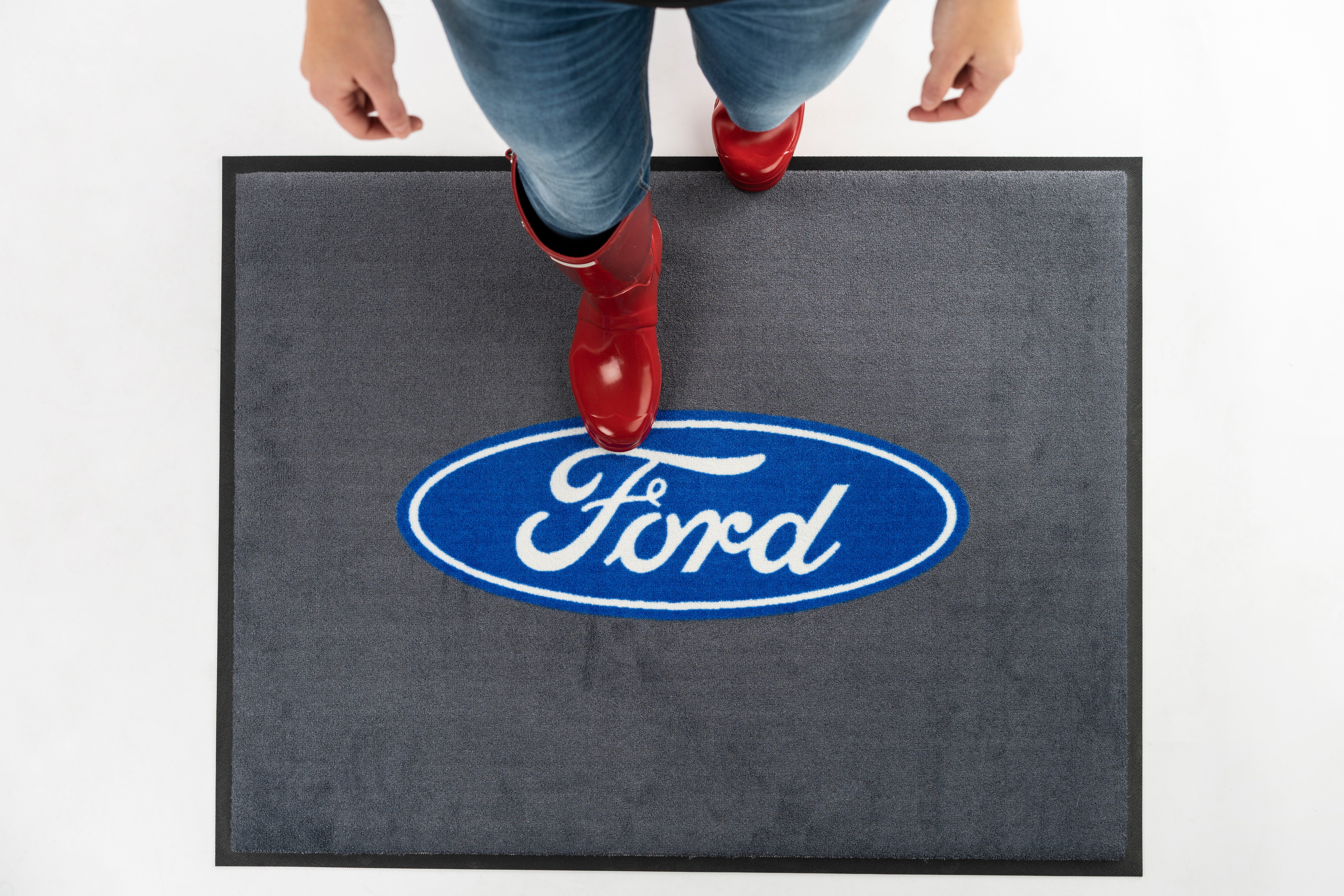 LOGO SUR TAPIS EN FOLIE