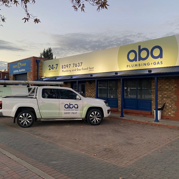 Building Signage and Vehicles for ABA Plumbing & Gas