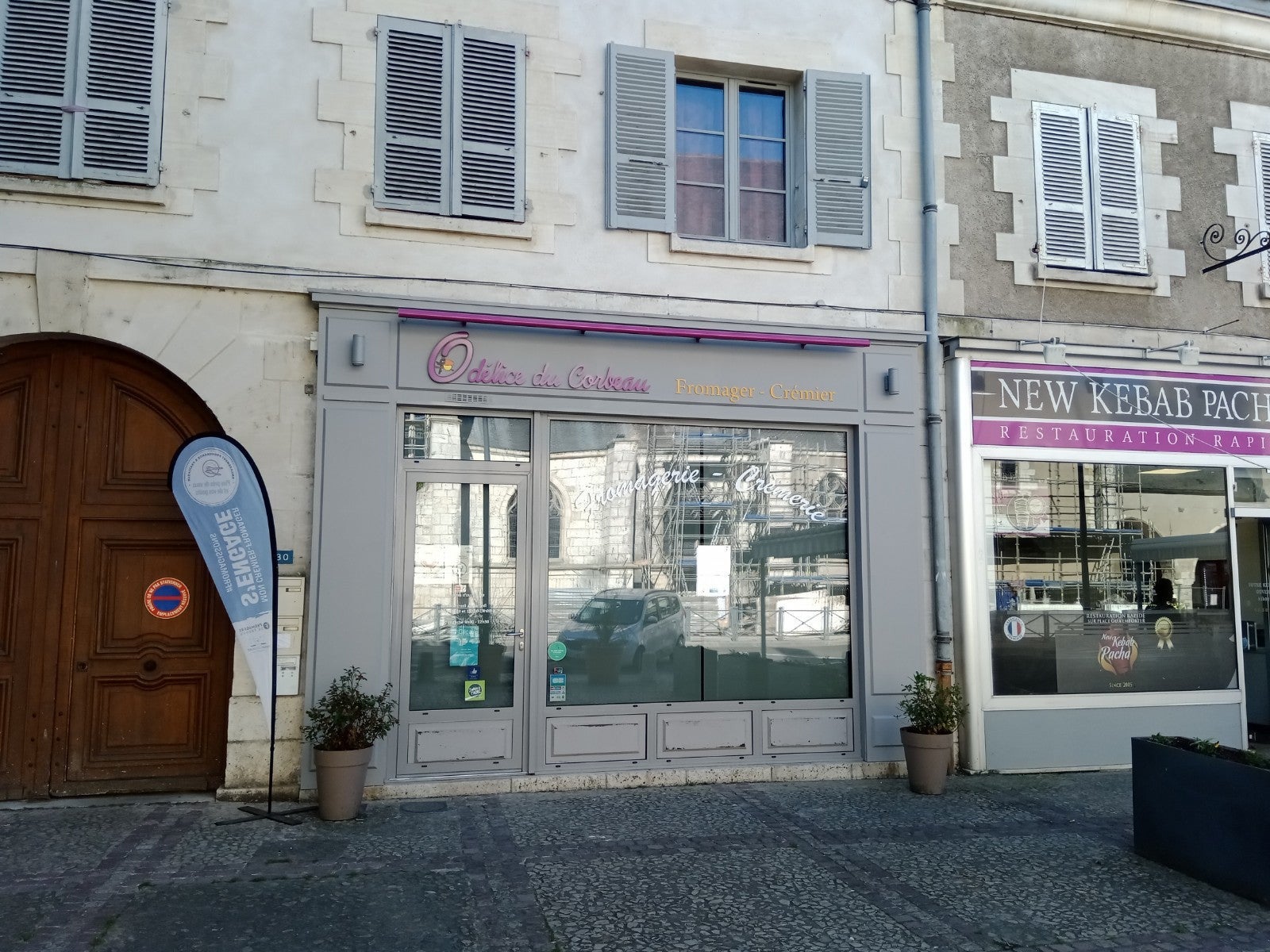 Enseignes Lumineuses à Orléans - Attirez l’Œil avec Signarama