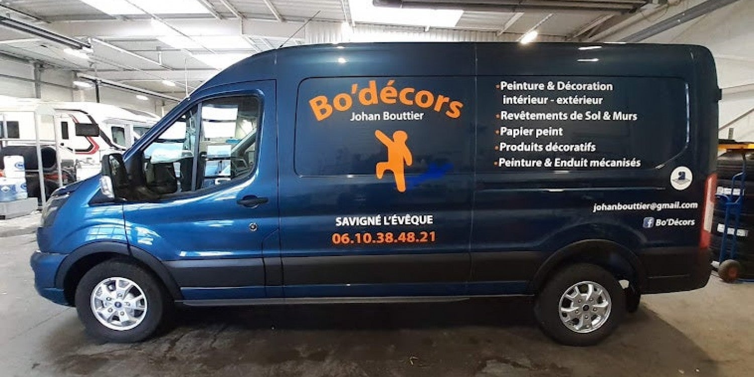 Décoration d'un véhicule utilitaire