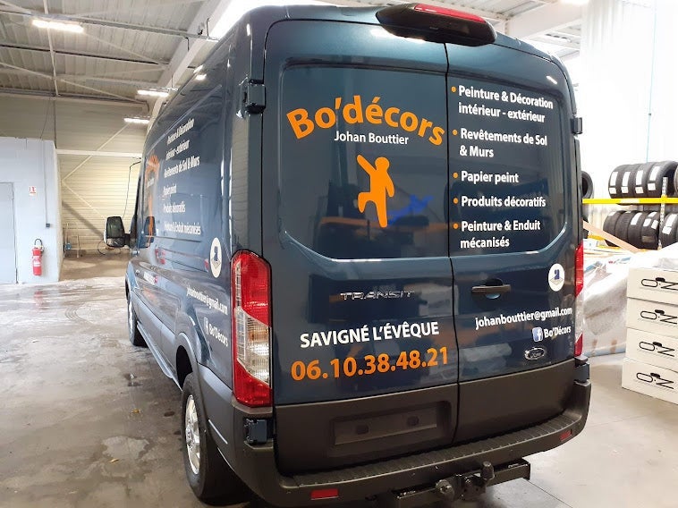 Habillage d'un véhicule pour Bo'décors installé sur Savigné L'évêque par Signarama Le Mans