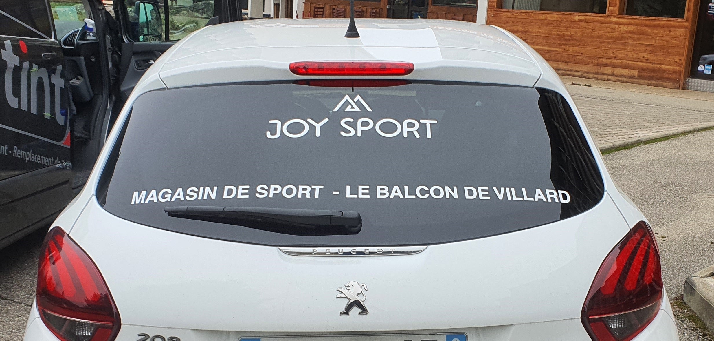 ENSEIGNE LUMINEUSE RELIEF - FLOCAGE VEHICULE