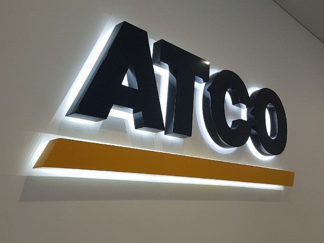 Illuminated & Lighted Signs