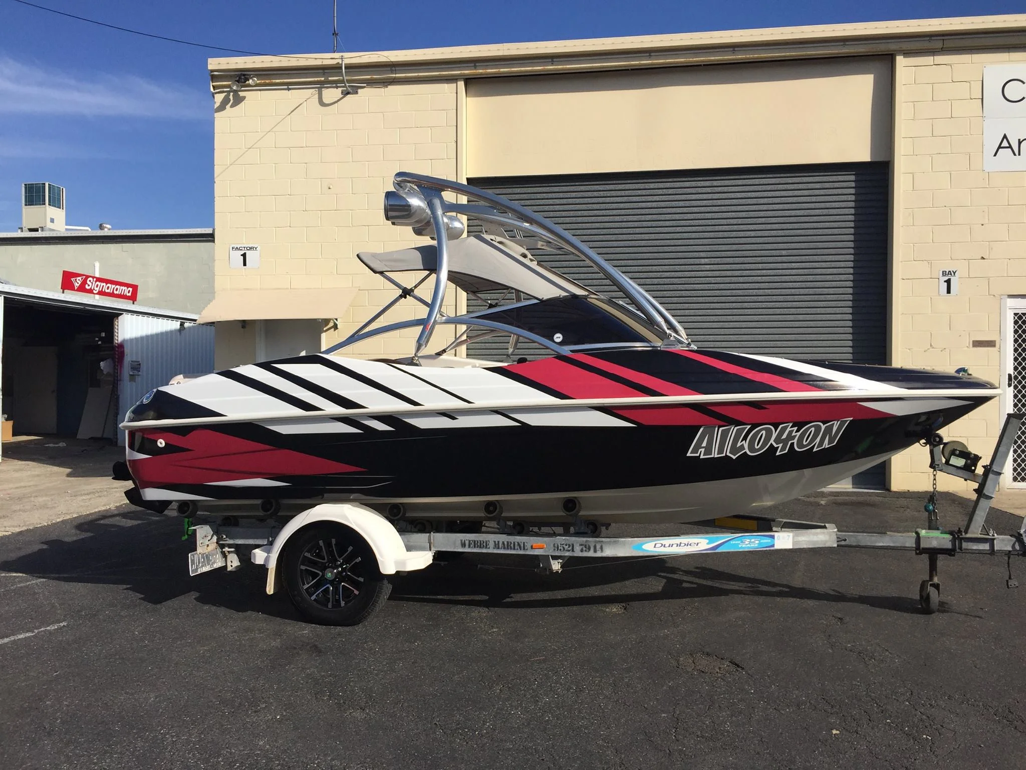 Boat Wraps & Graphics

