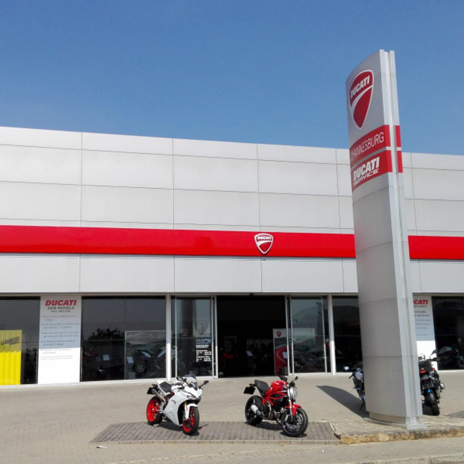 How to use exterior signs to increase your business' sales