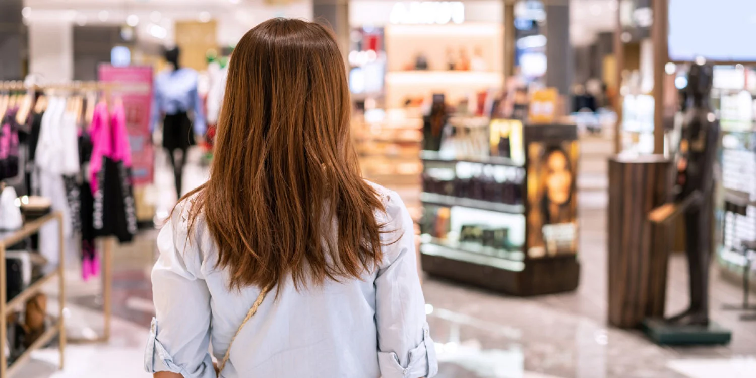 Retail Reboot: How to Use Signs to Revamp Your Store’s Interior