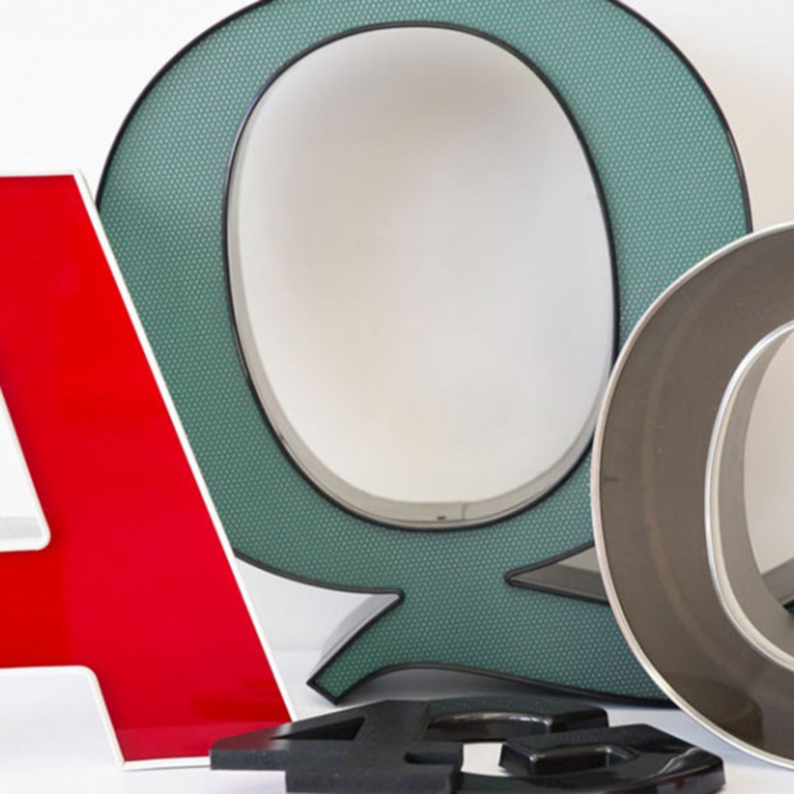 How Signs & Symbols Are Used to Help Your Business Communicate with Customers