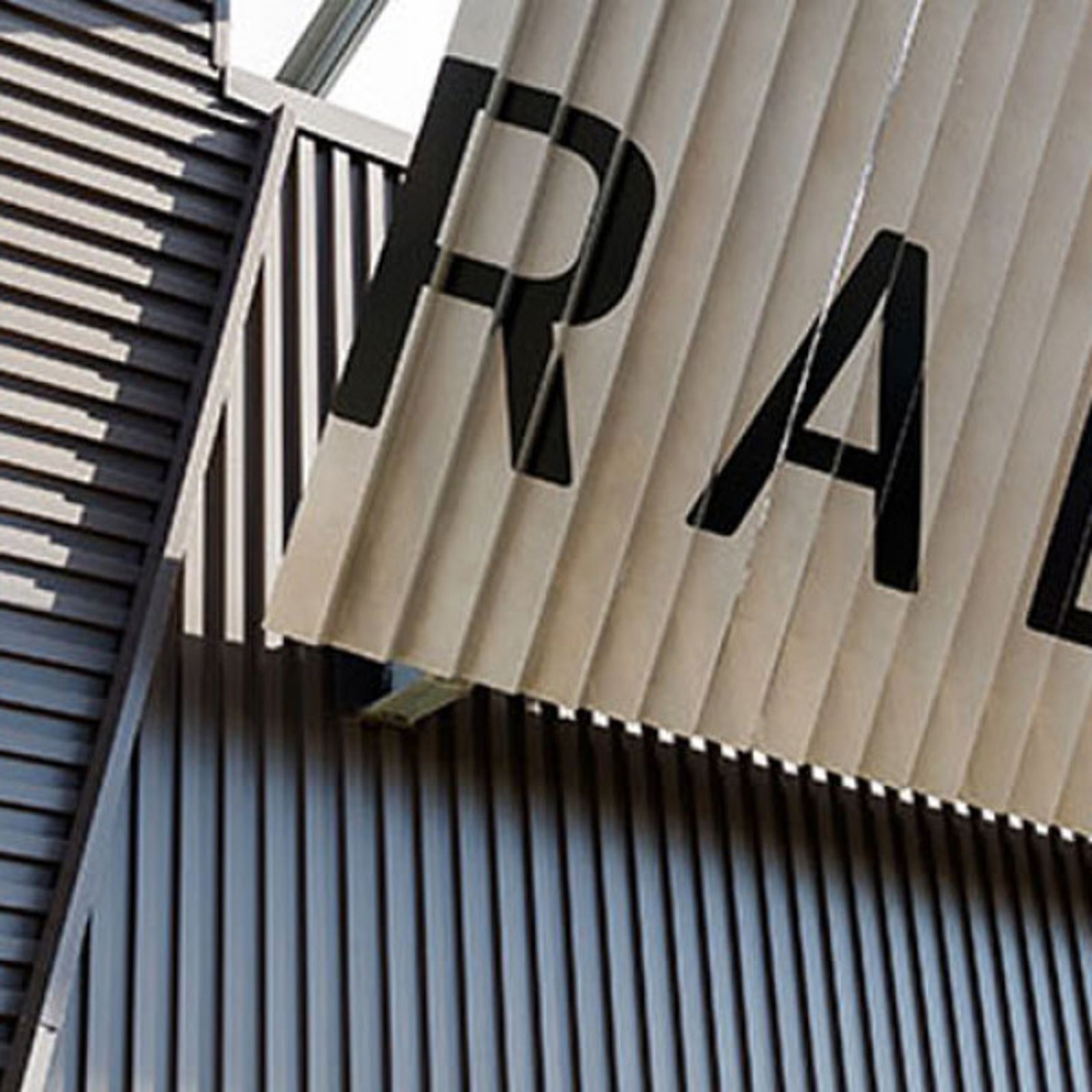 Building Signs To Build Your Brand