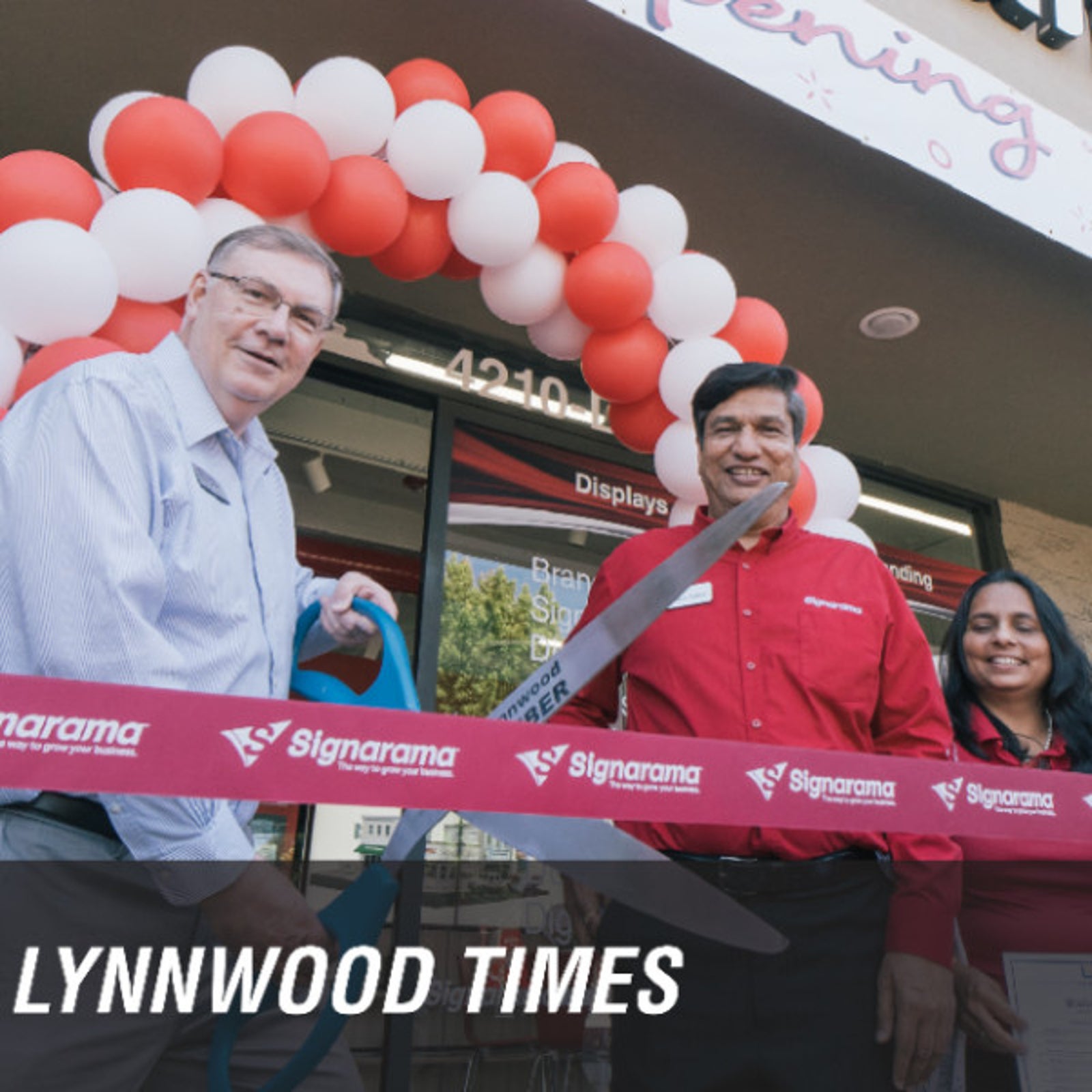 Entrepreneurship celebrated at Signarama Lynnwood Grand Opening