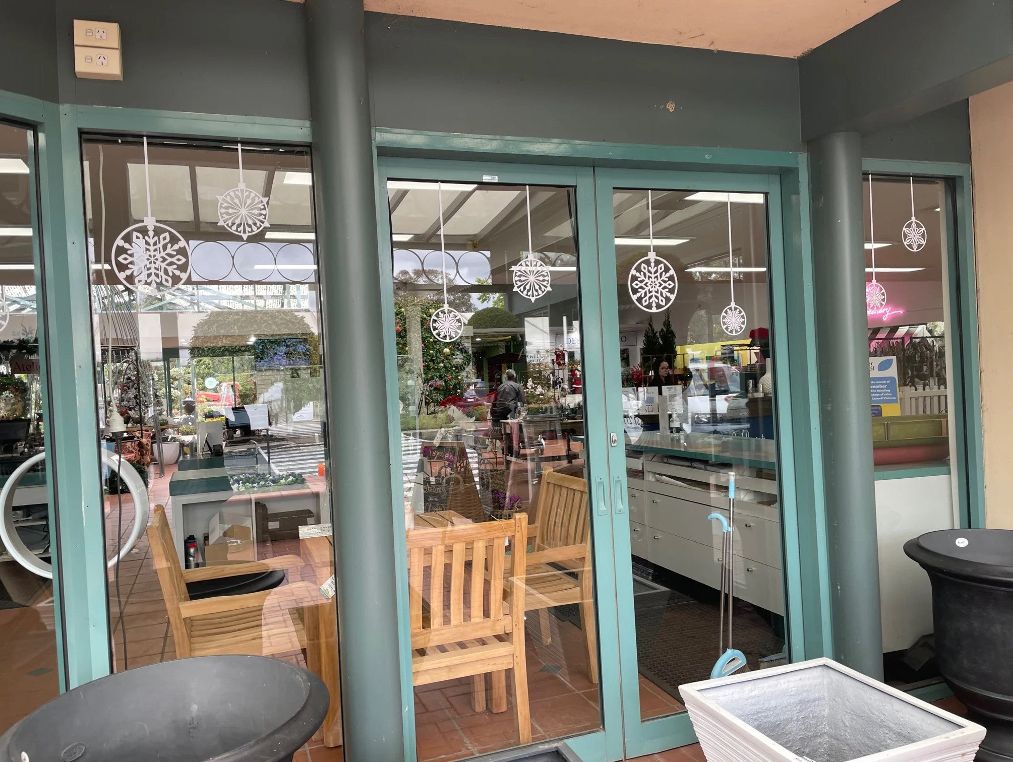 Window Lettering & Toilet Graphics - The Greenery Garden & Home - Heidelberg