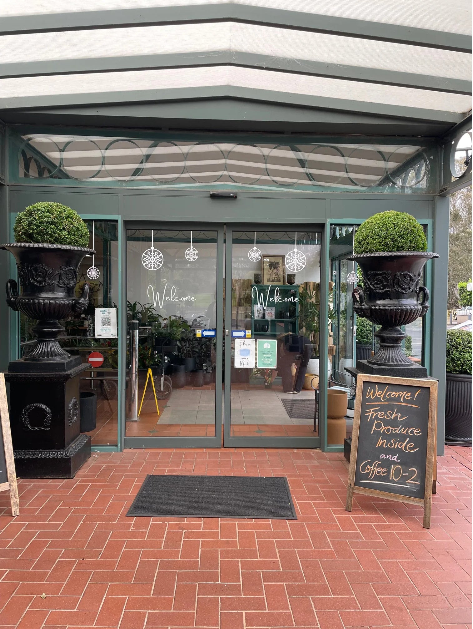 Window Lettering & Toilet Graphics - The Greenery Garden & Home - Heidelberg