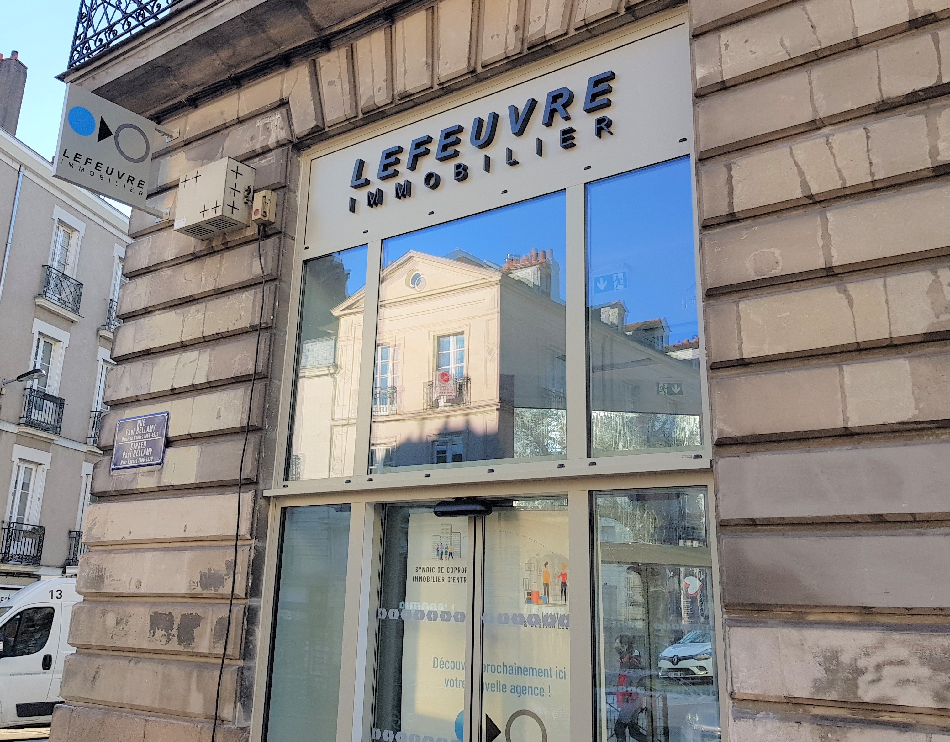 Adhésifs soldes / Enseignes par Signarama Nantes