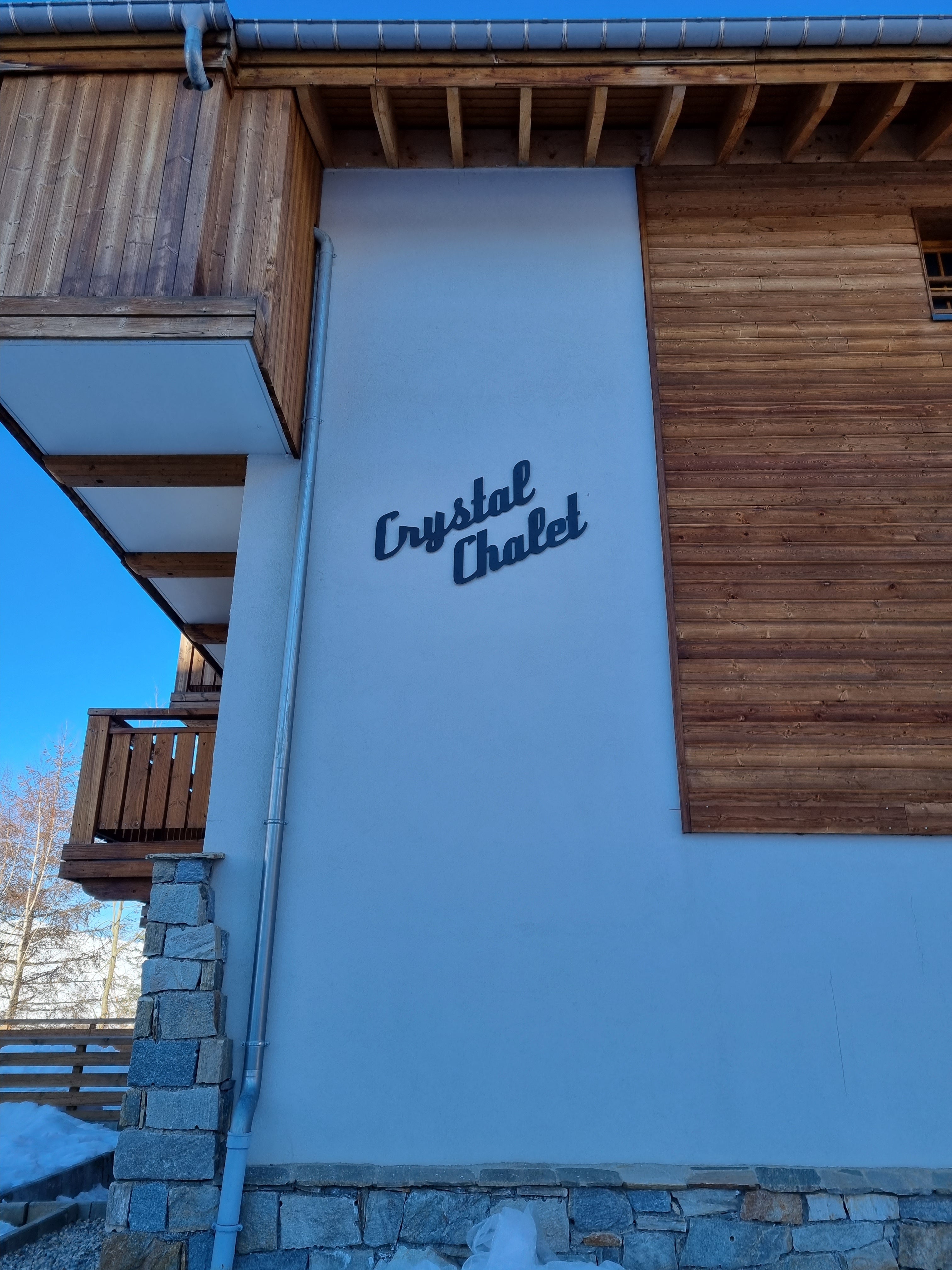 ENSEIGNE MURALE - LETTRES DECOUPEES METALLIQUES