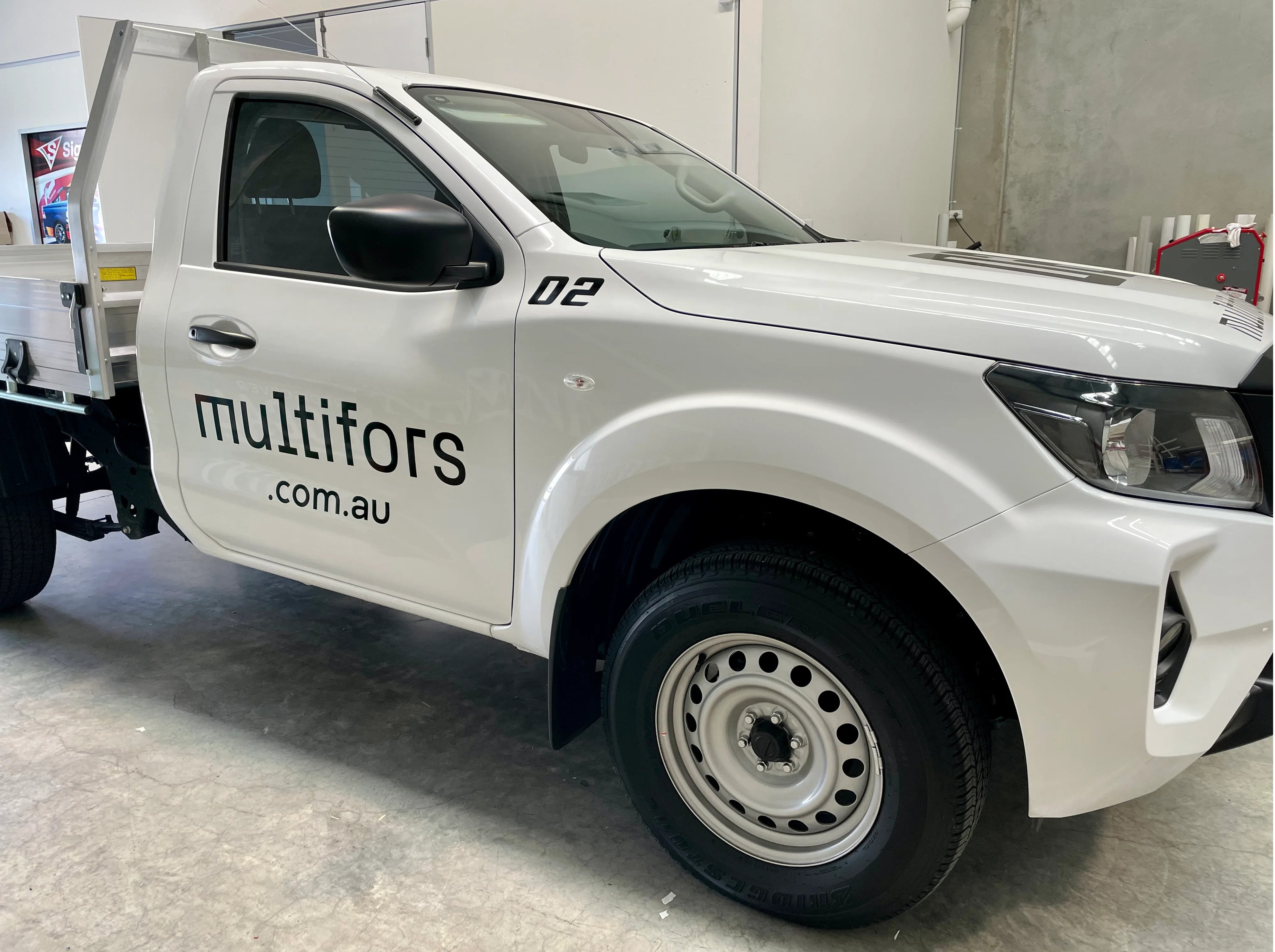 Vehicle Lettering - Multifors.