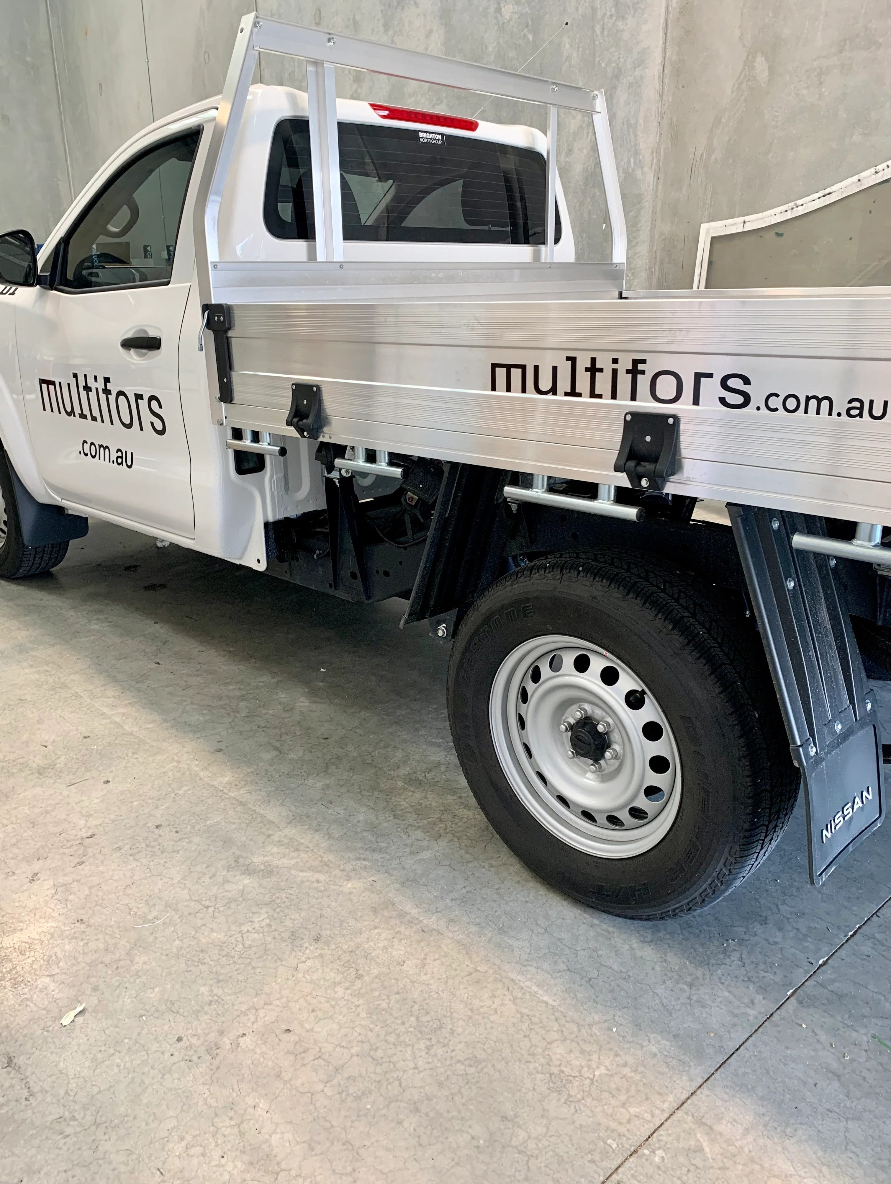 Vehicle Lettering - Multifors.