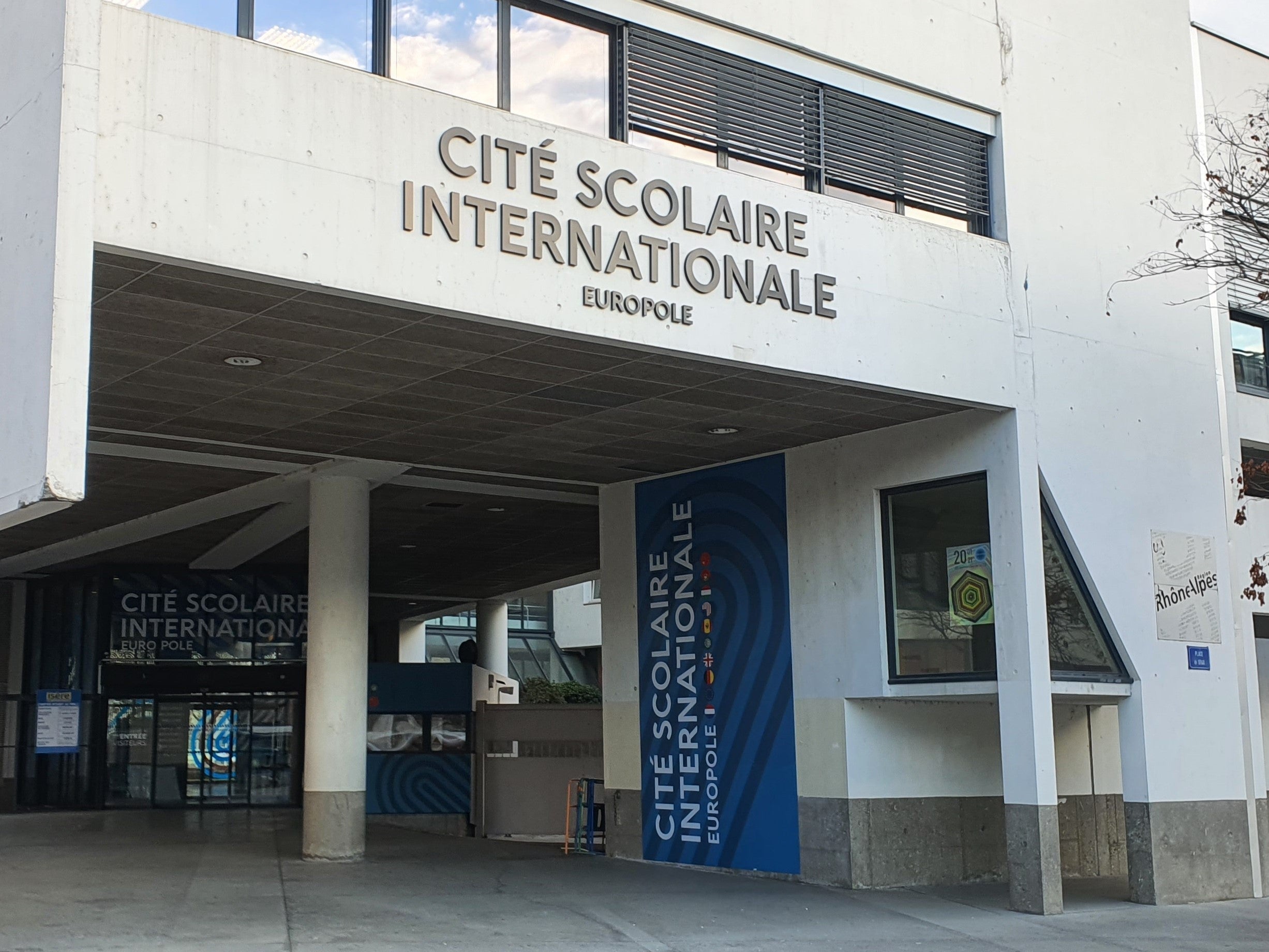 ENSEIGNE MURALE - LETTRES DECOUPEES METALLIQUES