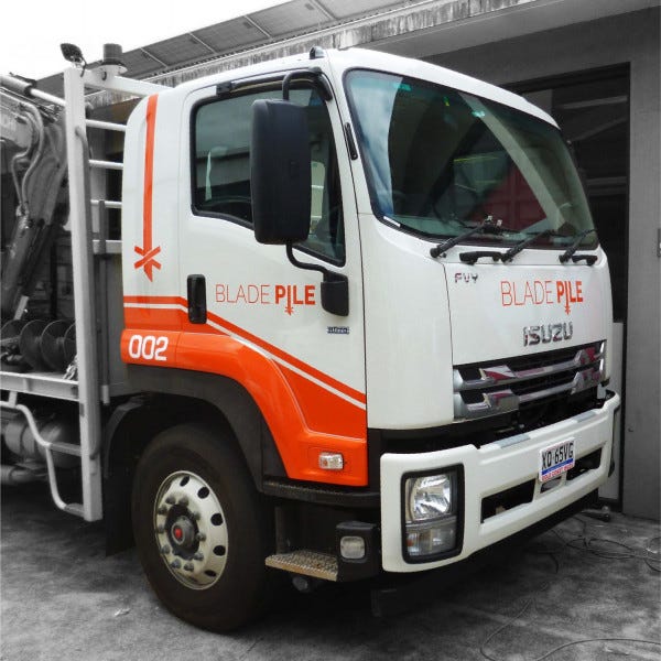 Truck Graphics - Blade Pile Signarama Burleigh Heads