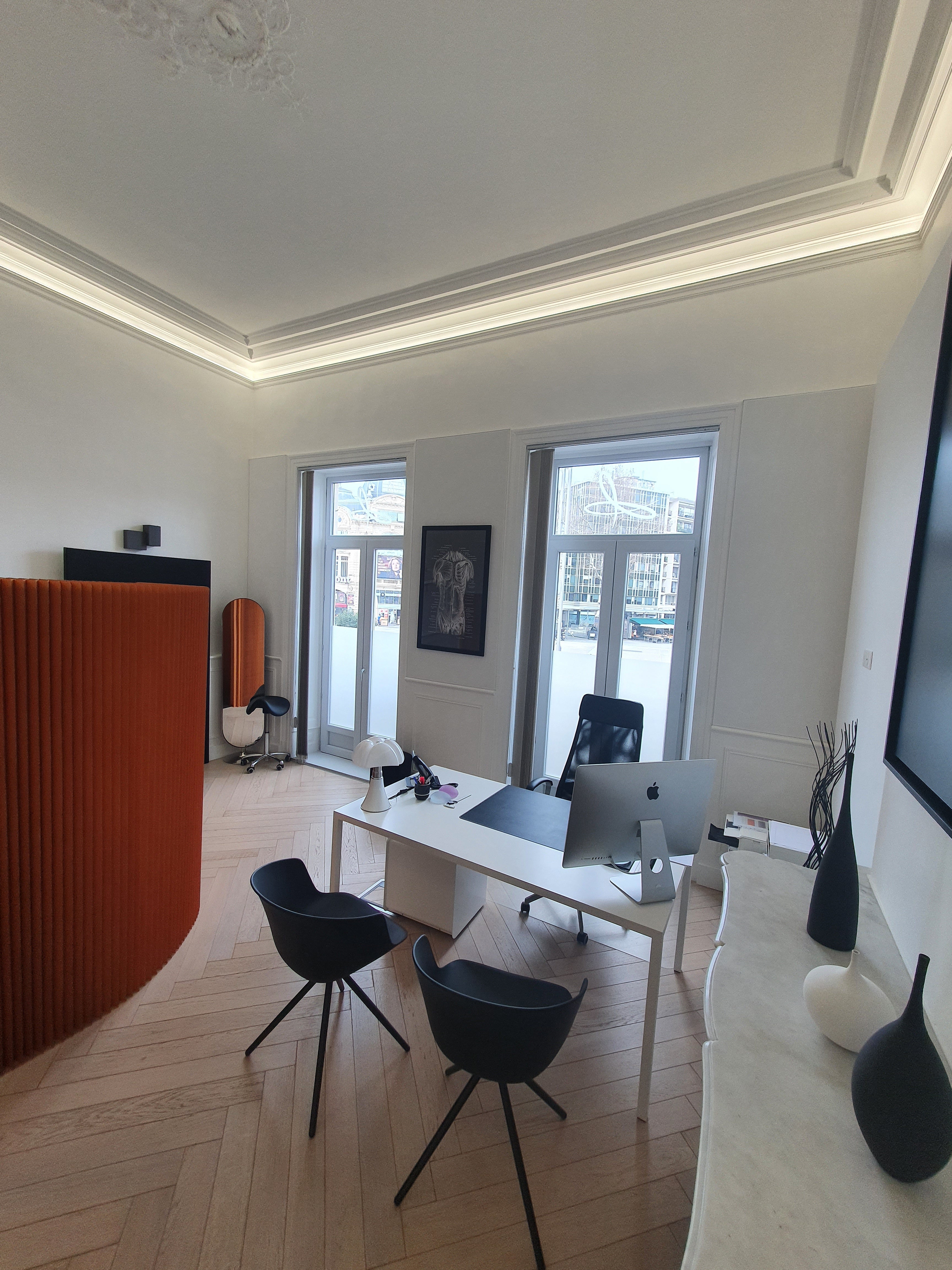 CABINET DE CHIRURGIE ESTHÉTIQUE / SABLÉ DÉPOLI