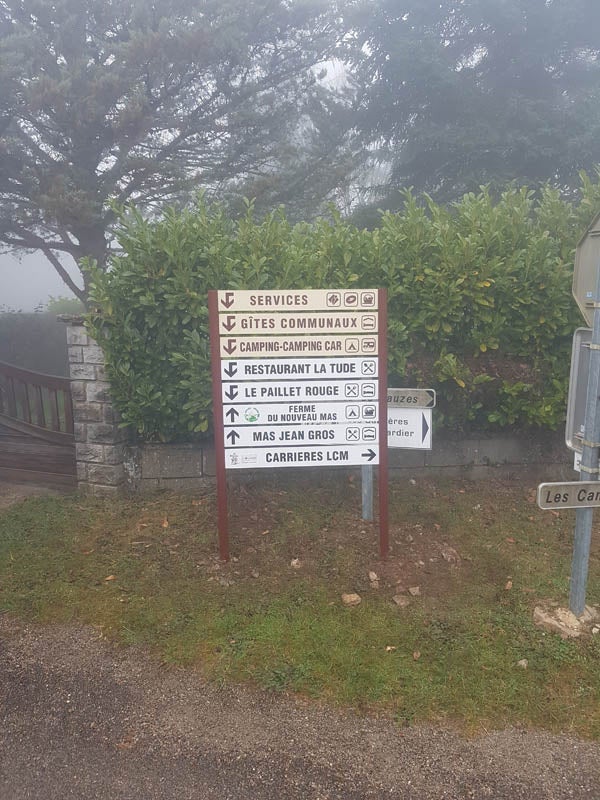 MAIRIE DE MONTDARDIER / TOTEM ET PANNEAUX