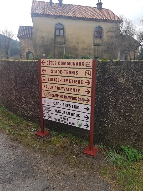 MAIRIE DE MONTDARDIER / TOTEM ET PANNEAUX