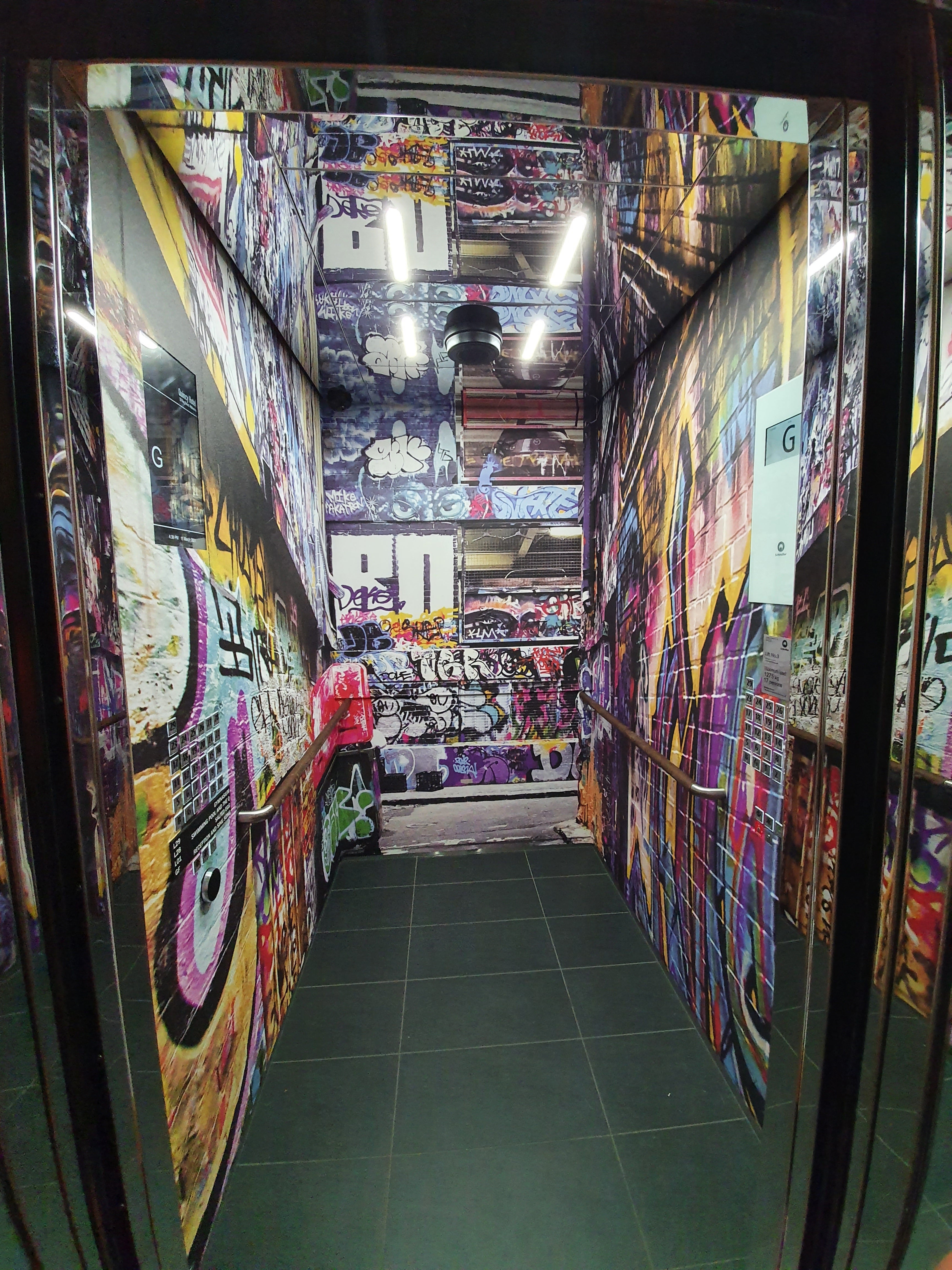 Wall Graphics at Quincy Hotel