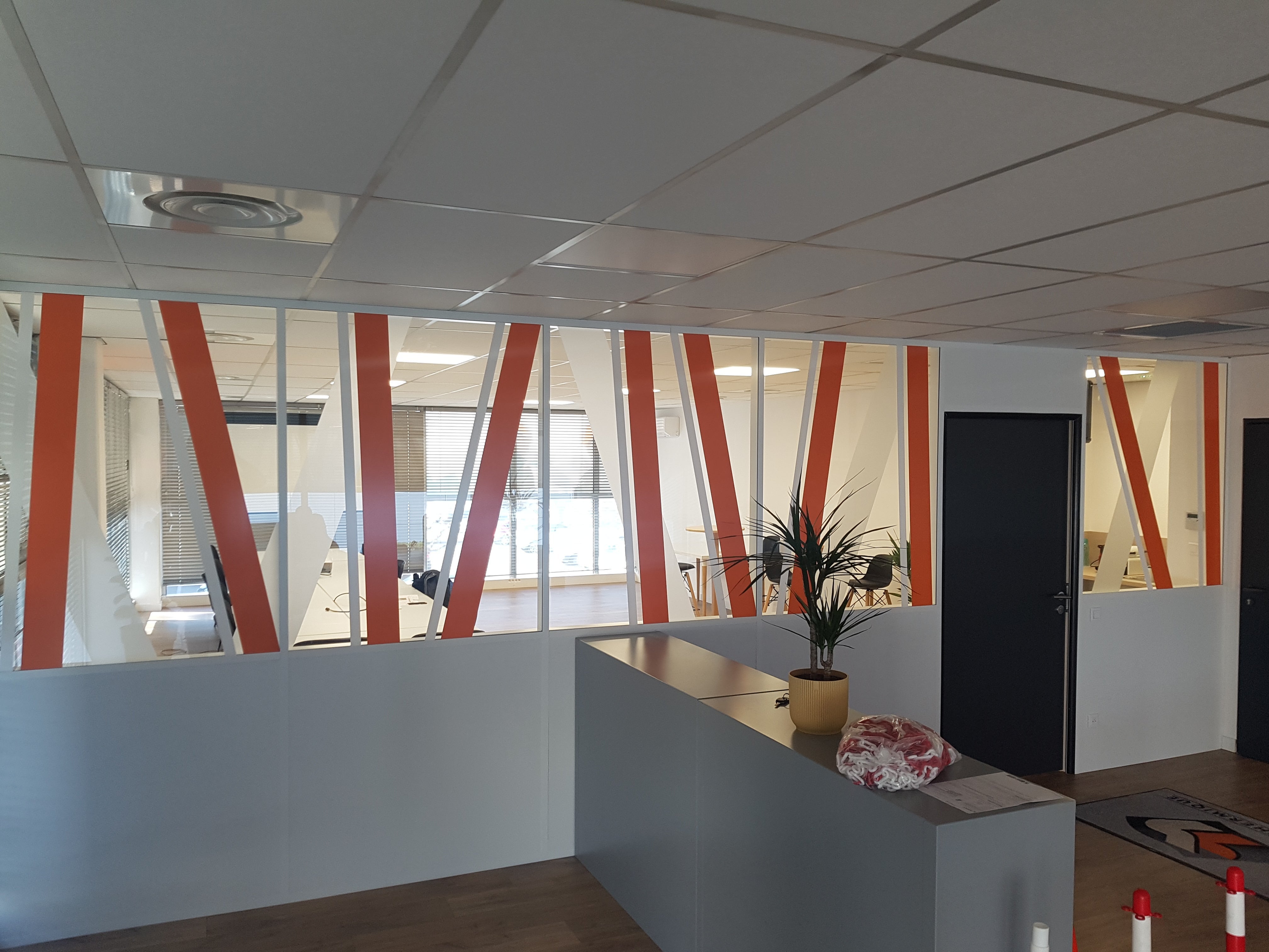 VOS SURFACES VITREES AU SERVICE DE VOTRE COMMUNICATION !
