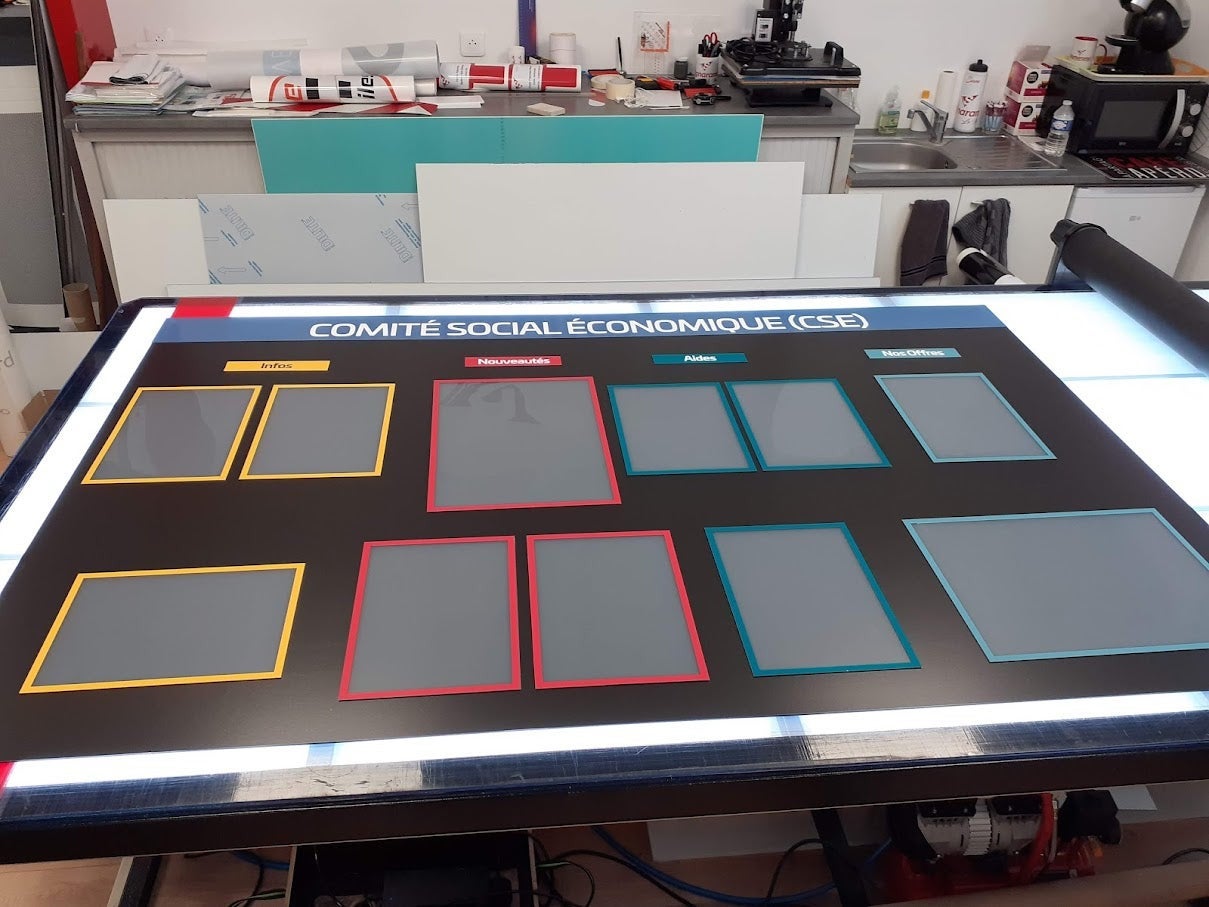 Fourniture d'un Tableau Magnétique pour le CSE GKN situé à Arnage par Signarama Le Mans