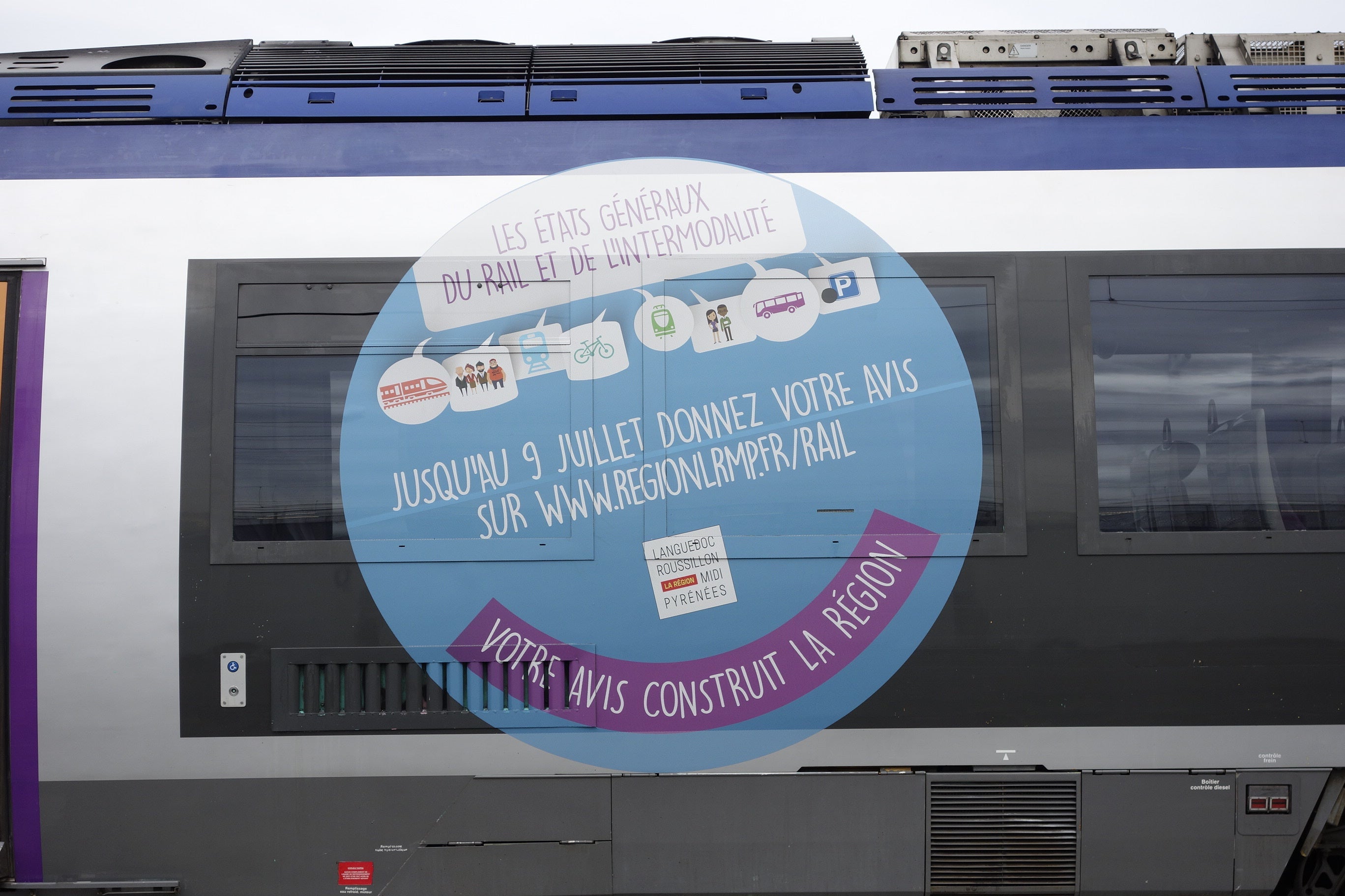 COVERING TRAIN SNCF