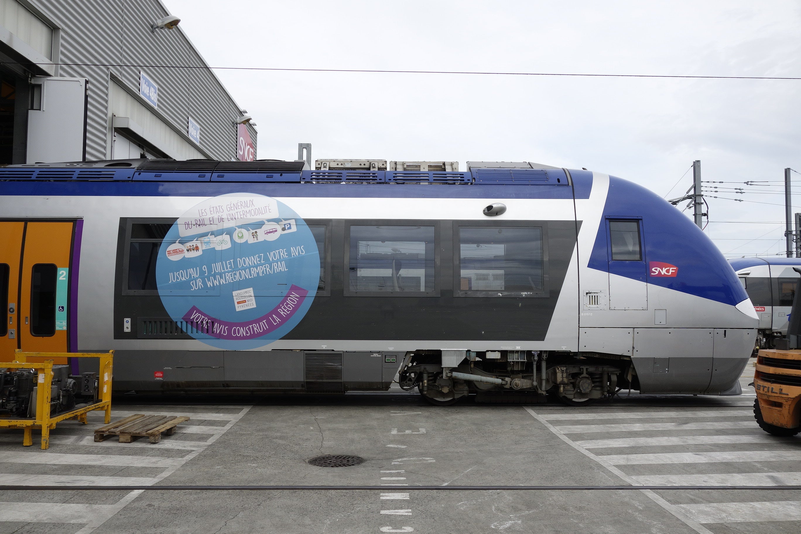 COVERING TRAIN SNCF