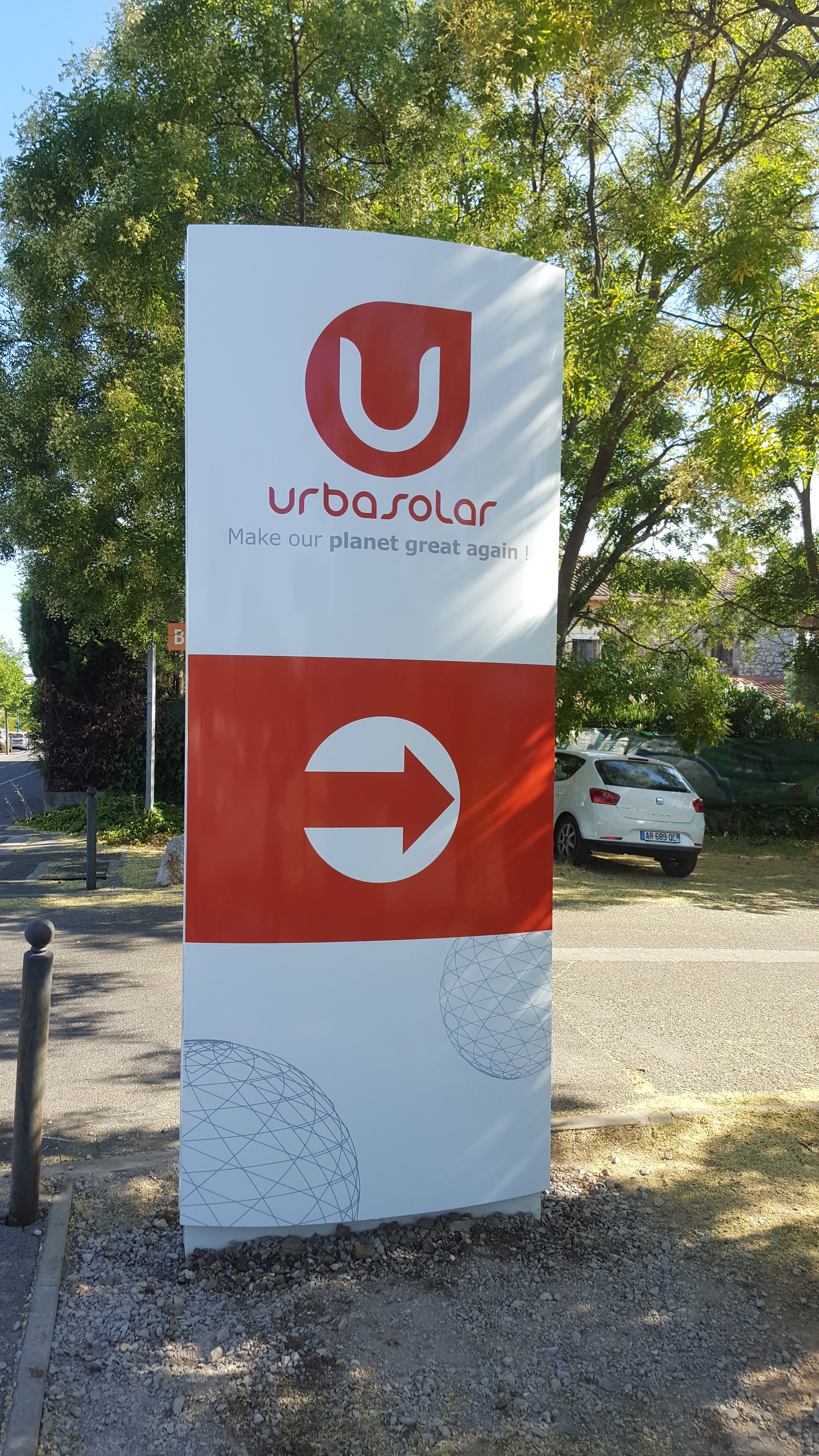 TOTEM PUBLICITAIRE