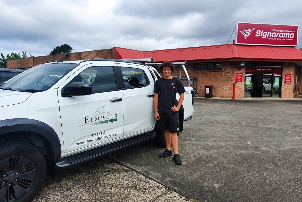 Signarama Wollongong Apprentice Signwriters