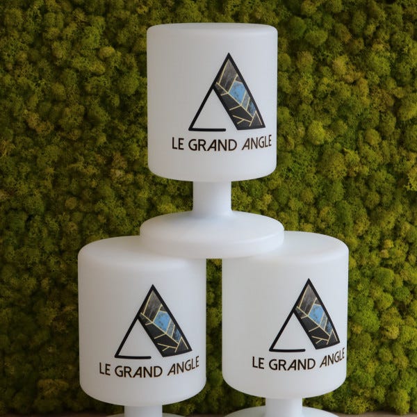 logo-personnalise-sticker-autocollant-pour-lampes-le-grand-angles-restaurant-plage-bar-by-signarama-montpellier-vendargues