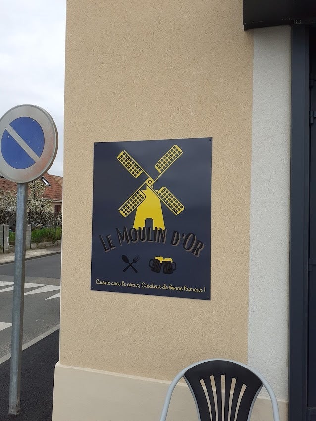 Nouvelle Enseigne pour Le Moulin d'Or installé à St Biez en Belin par Signarama Le Mans