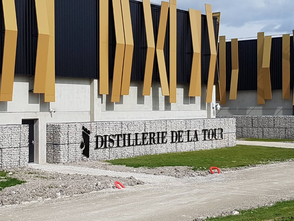 enseigne lettres découpées