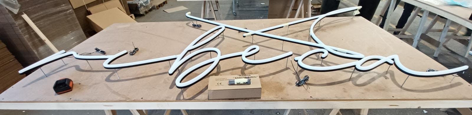 Enseignes lettres lumineuses - Effet néon