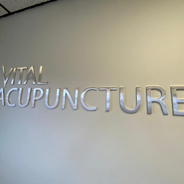 Lobby Dimensional Letters 
