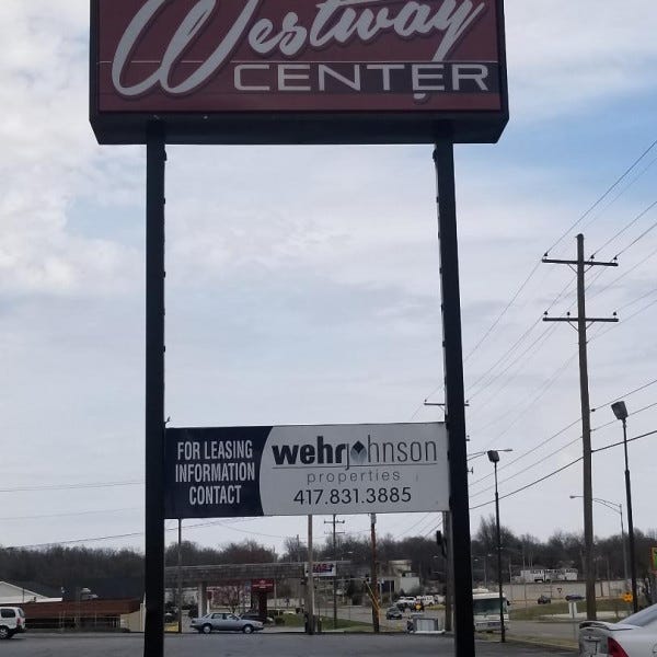 Pylon / Pole Sign - Springfield, MO