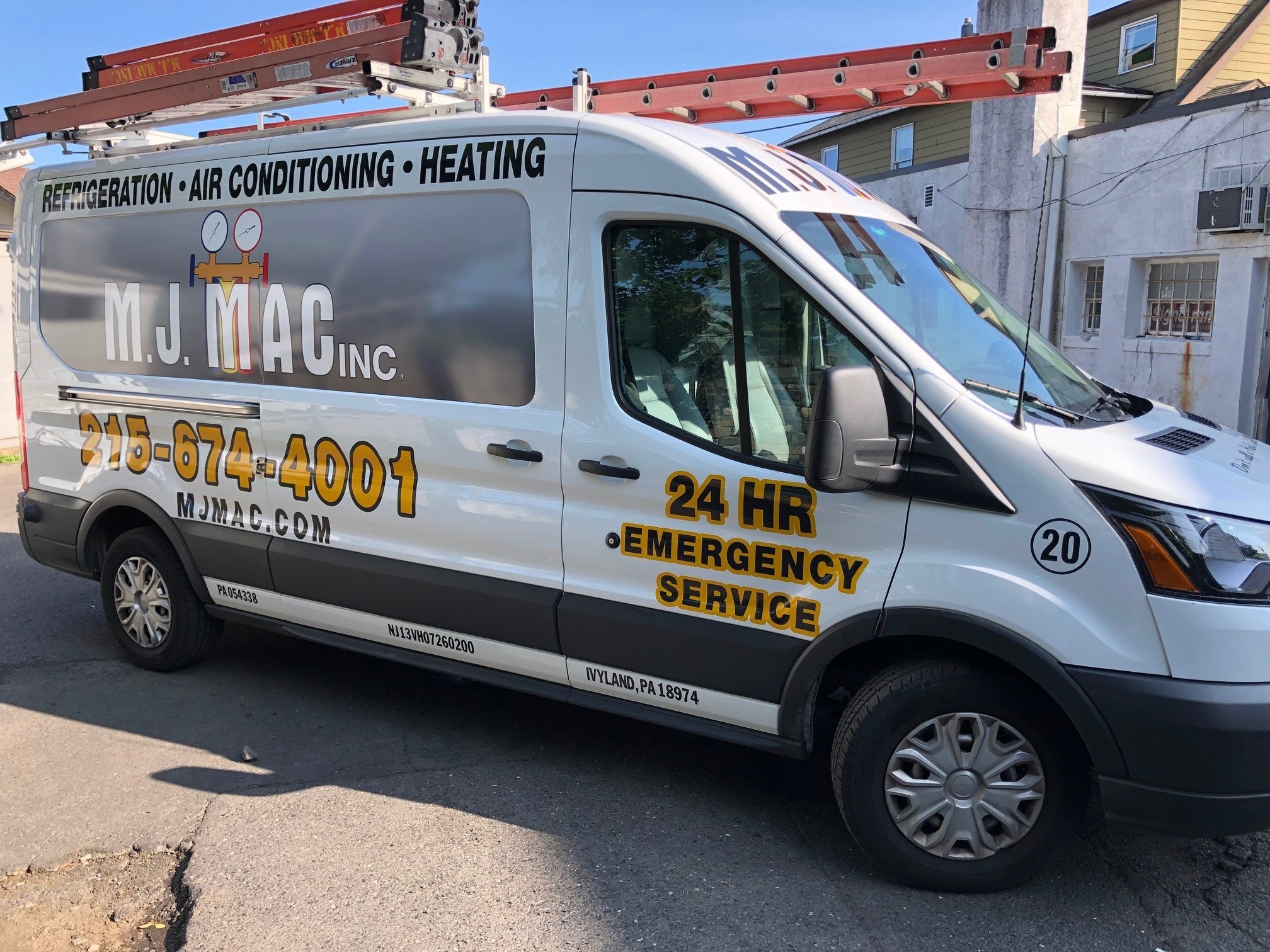 Vinyl Wrap vs. Paint: What’s Better for Branding?