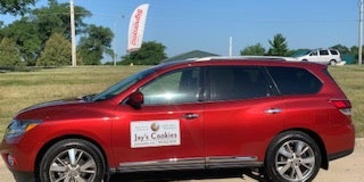Magnetic Vehicle Signs
