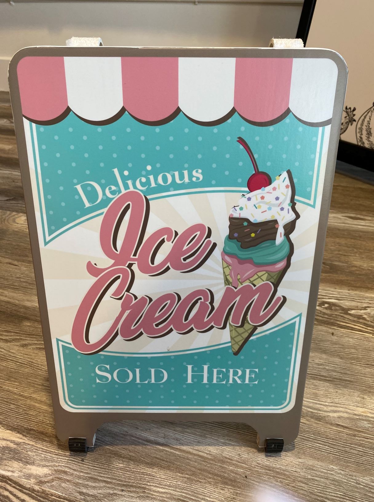 How Local Shops Can Stand Out With Better Storefront Signage