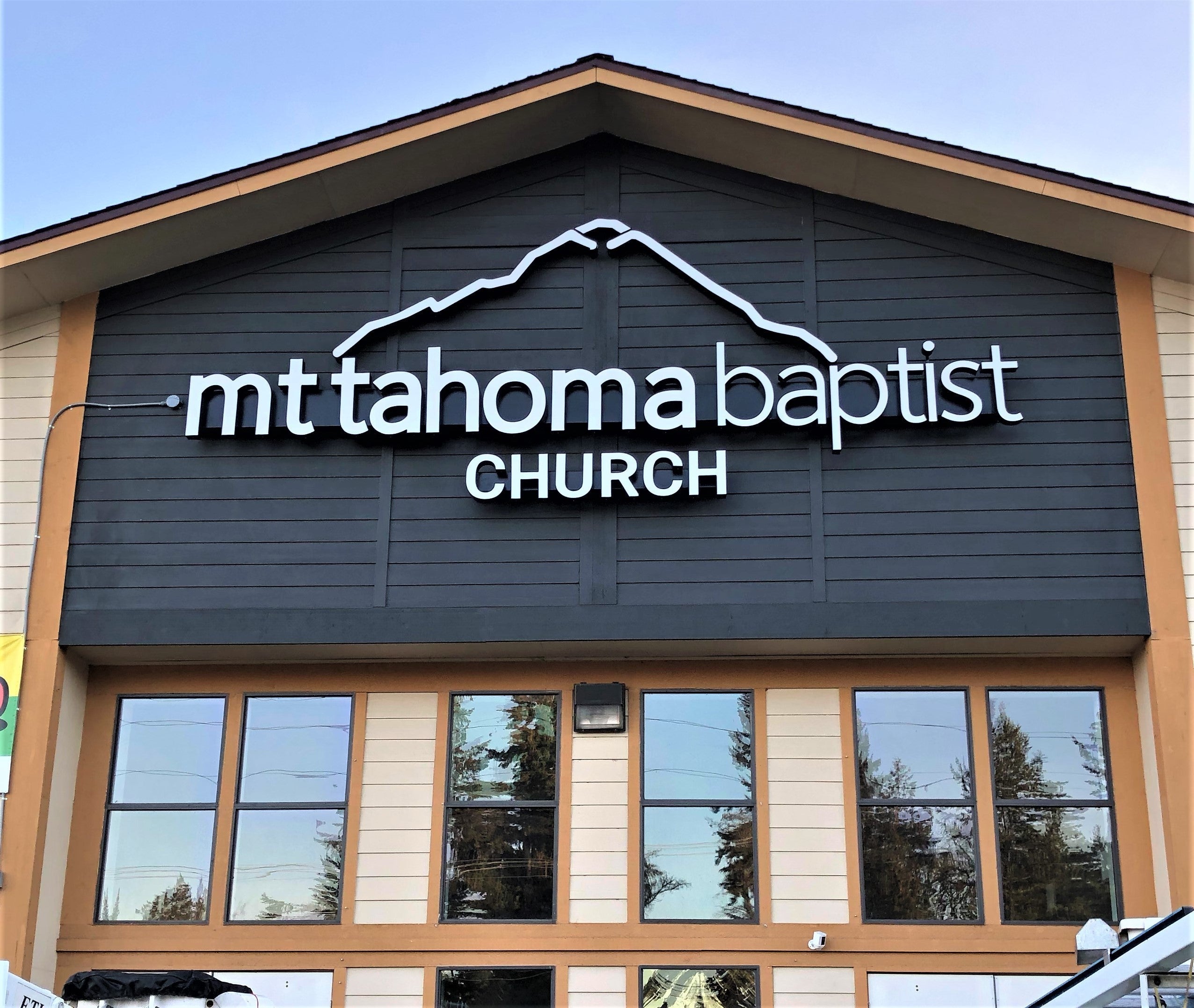 Illuminated & Lighted Signs
