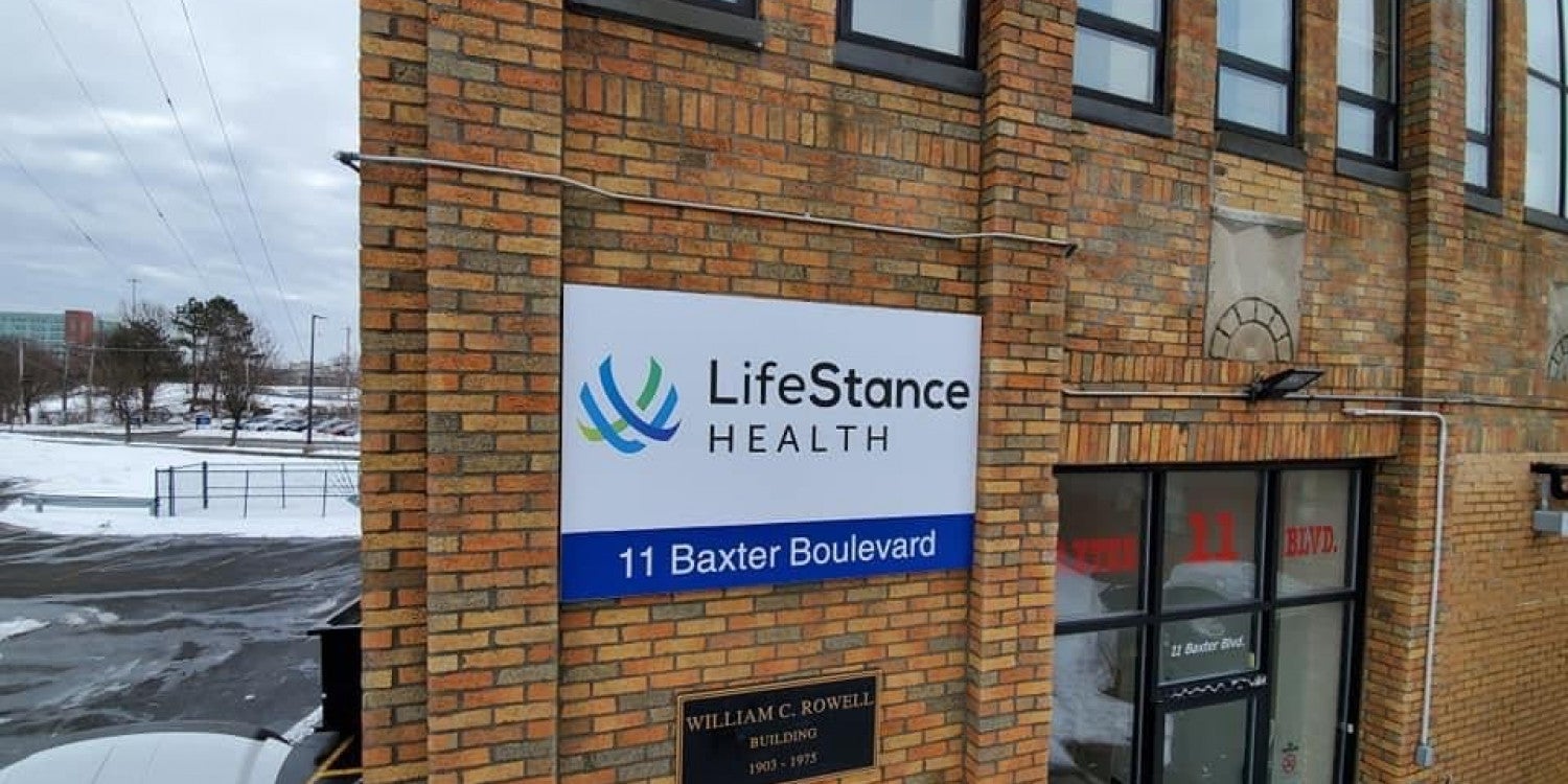 Building & Commercial Signs